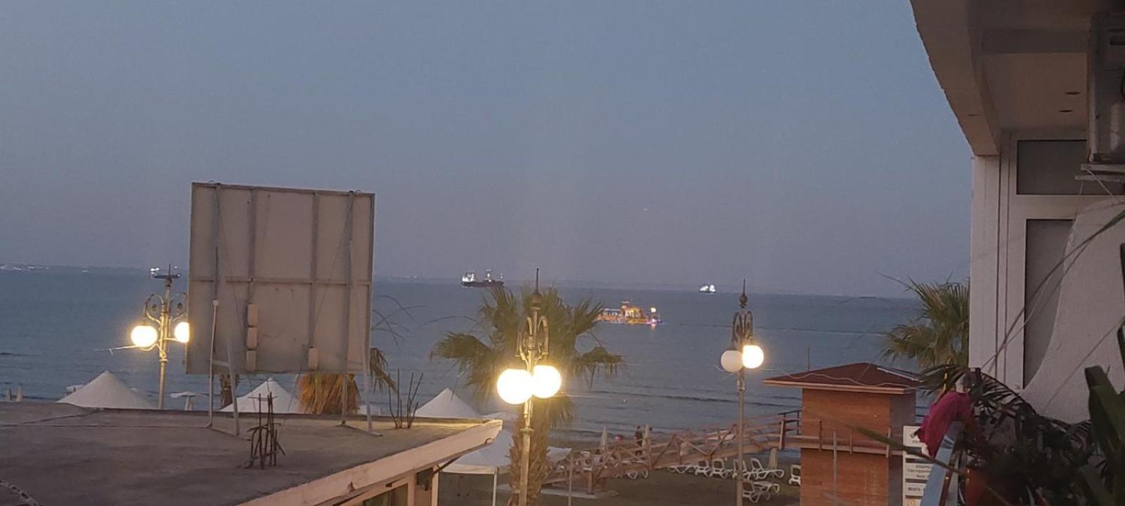 Paradise By The Sea Larnaka Exterior foto
